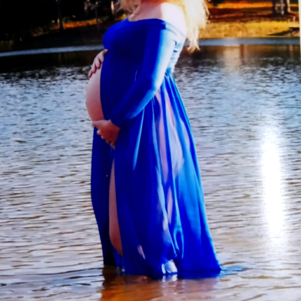Maternity photoshoot dress